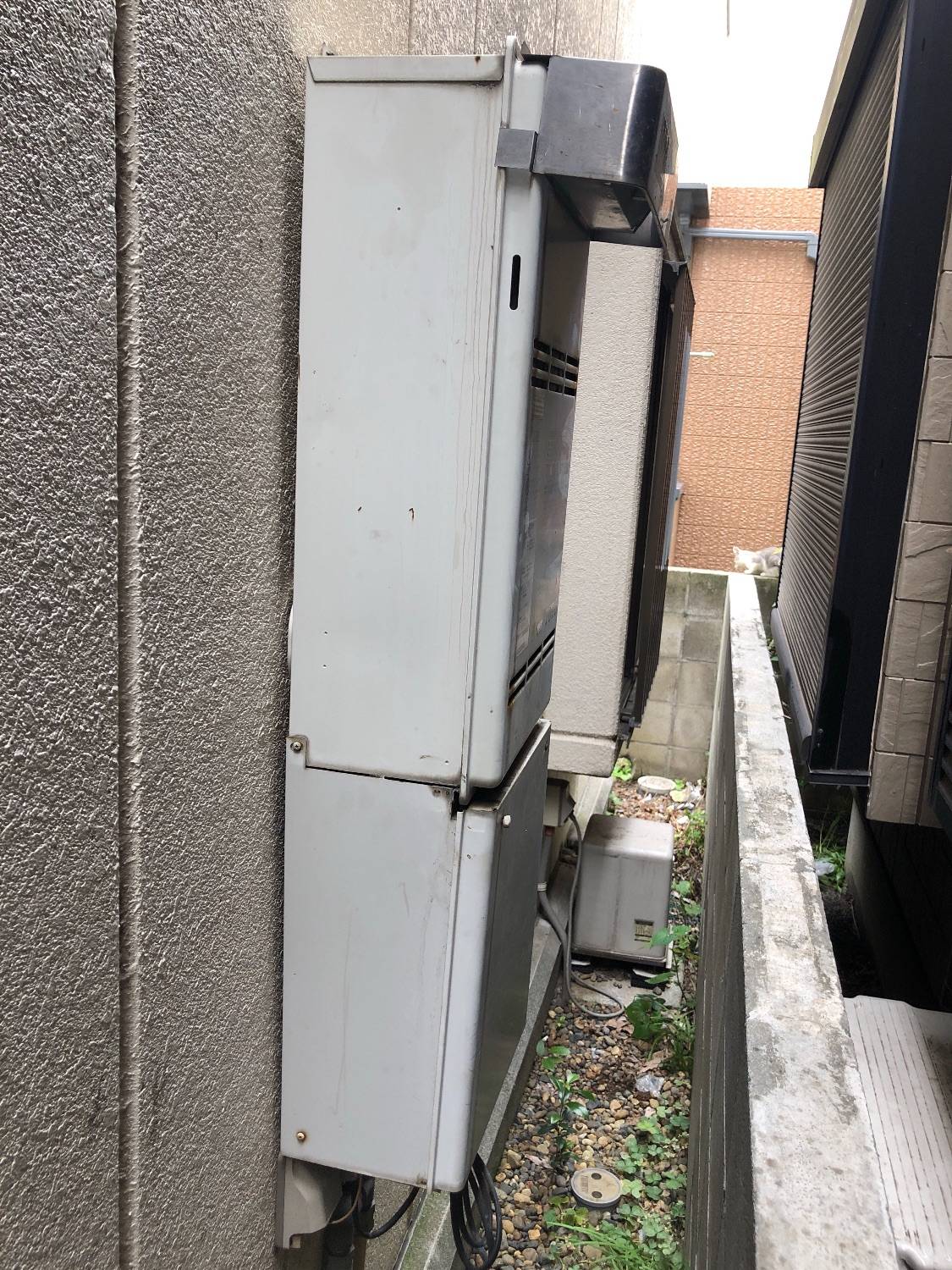 施工前 | 藤沢市周辺エリアのガス給湯器・電気温水器・エコキュート交換｜ 株式会社内藤商事