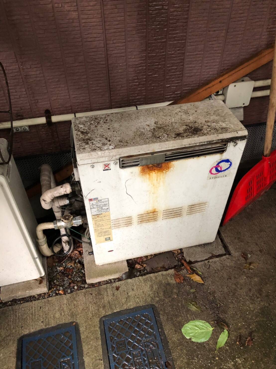 施工前 | 藤沢市周辺エリアのガス給湯器・電気温水器・エコキュート交換｜ 株式会社内藤商事