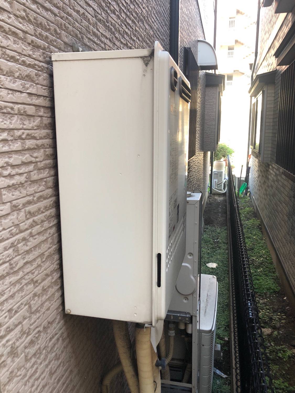 施工前 | 藤沢市周辺エリアのガス給湯器・電気温水器・エコキュート交換｜ 株式会社内藤商事