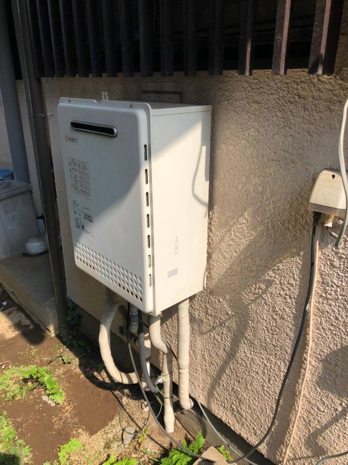 施工前 | 藤沢市周辺エリアのガス給湯器・電気温水器・エコキュート交換｜ 株式会社内藤商事