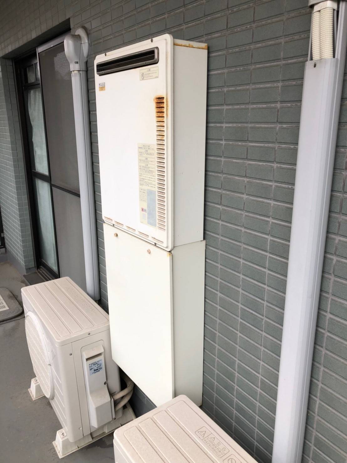 施工前 | 藤沢市周辺エリアのガス給湯器・電気温水器・エコキュート交換｜ 株式会社内藤商事