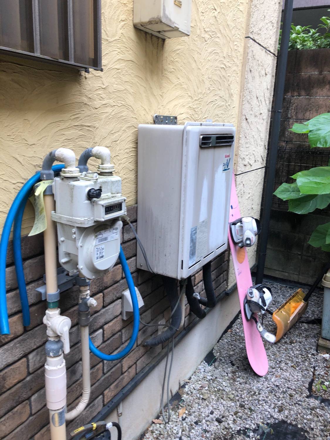 施工前 | 藤沢市周辺エリアのガス給湯器・電気温水器・エコキュート交換｜ 株式会社内藤商事