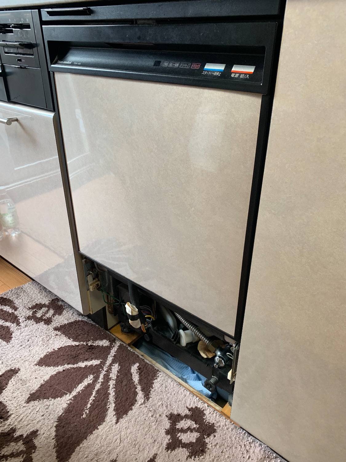 施工前 | 藤沢市周辺エリアのガス給湯器・電気温水器・エコキュート交換｜ 株式会社内藤商事