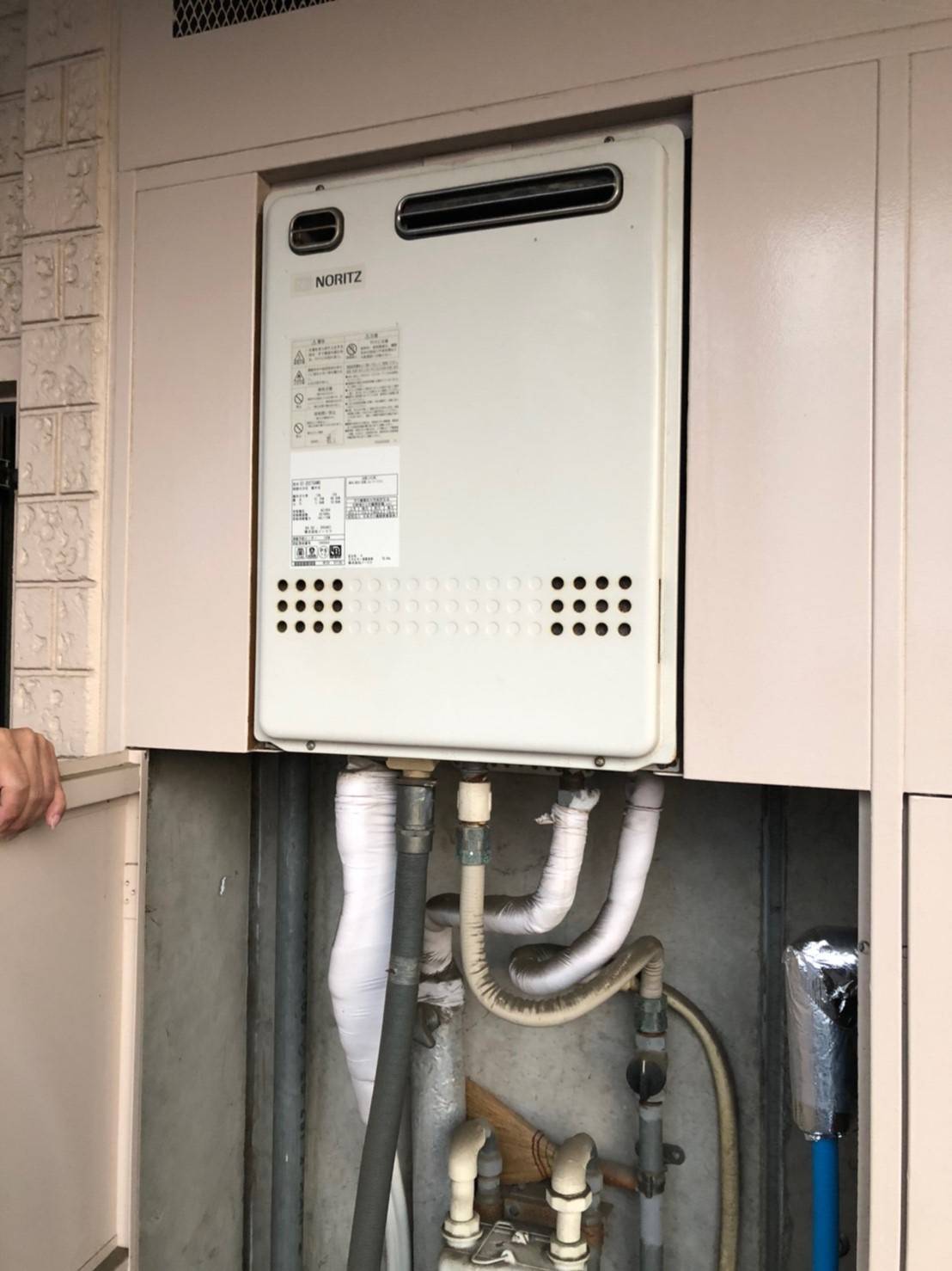 施工前 | 藤沢市周辺エリアのガス給湯器・電気温水器・エコキュート交換｜ 株式会社内藤商事