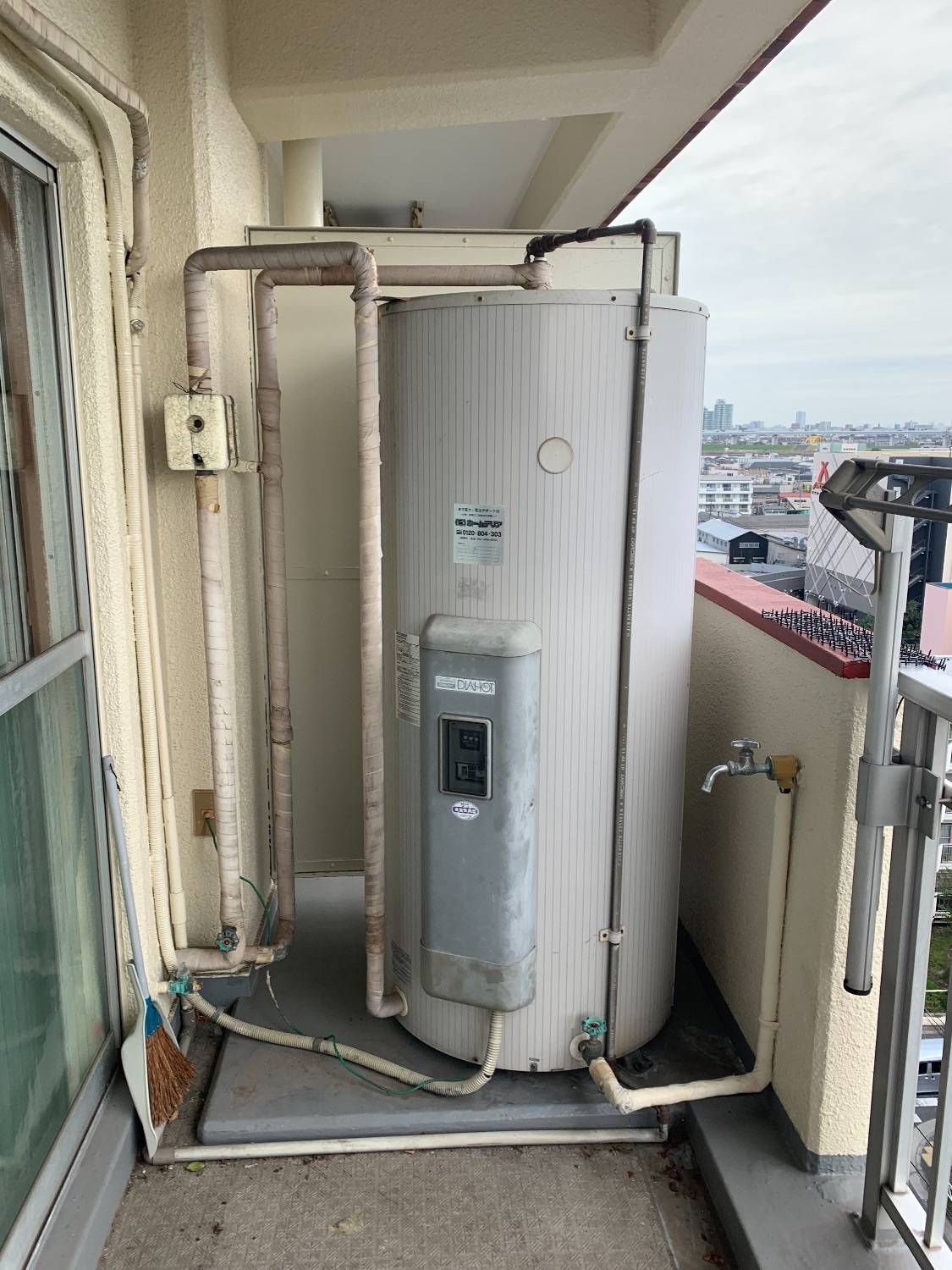 施工前 | 藤沢市周辺エリアのガス給湯器・電気温水器・エコキュート交換｜ 株式会社内藤商事