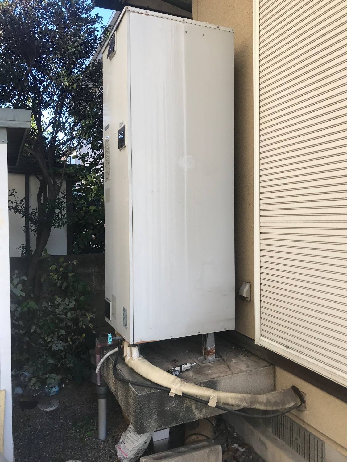 施工前 | 藤沢市周辺エリアのガス給湯器・電気温水器・エコキュート交換｜ 株式会社内藤商事