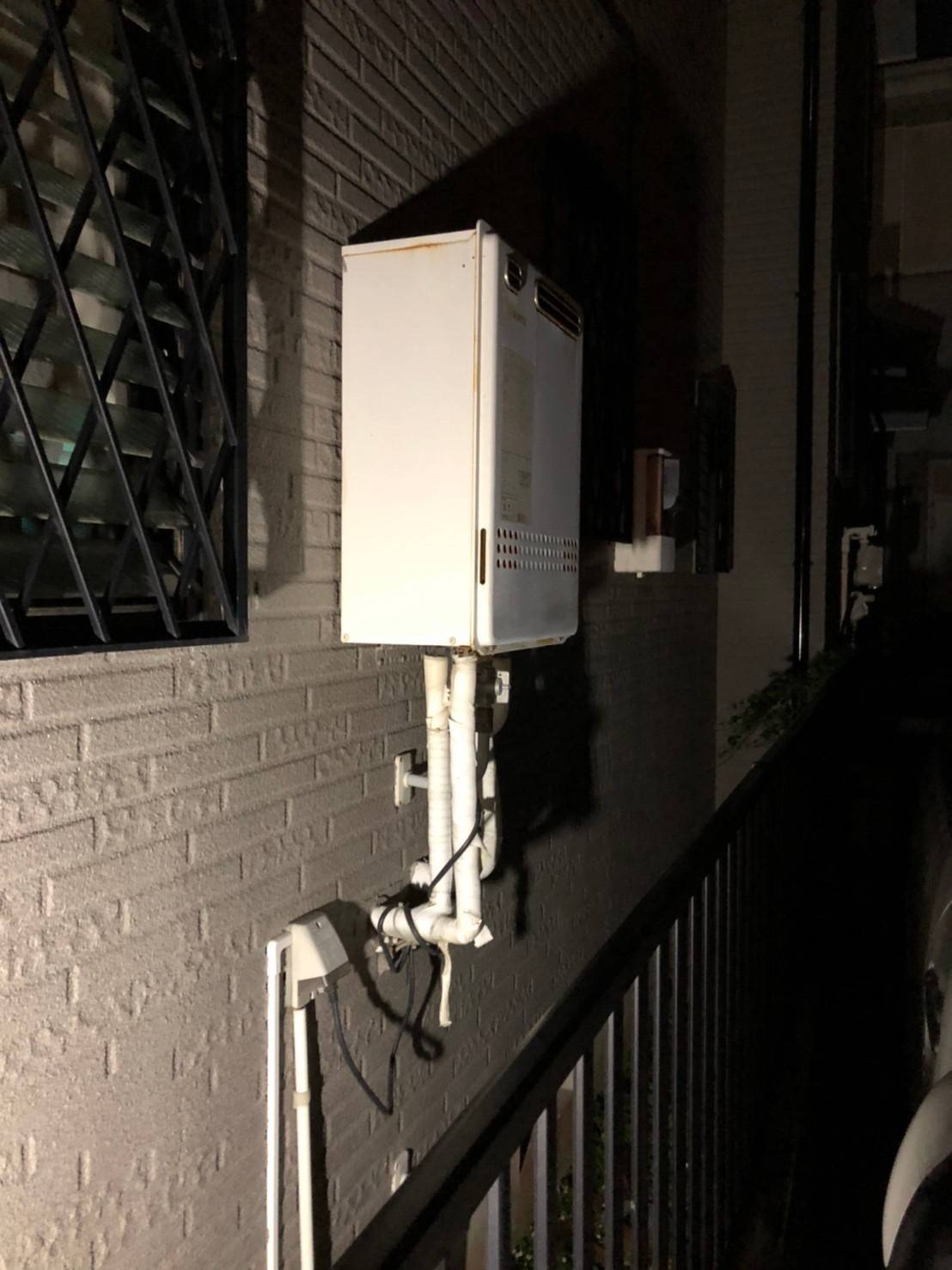 施工前 | 藤沢市周辺エリアのガス給湯器・電気温水器・エコキュート交換｜ 株式会社内藤商事