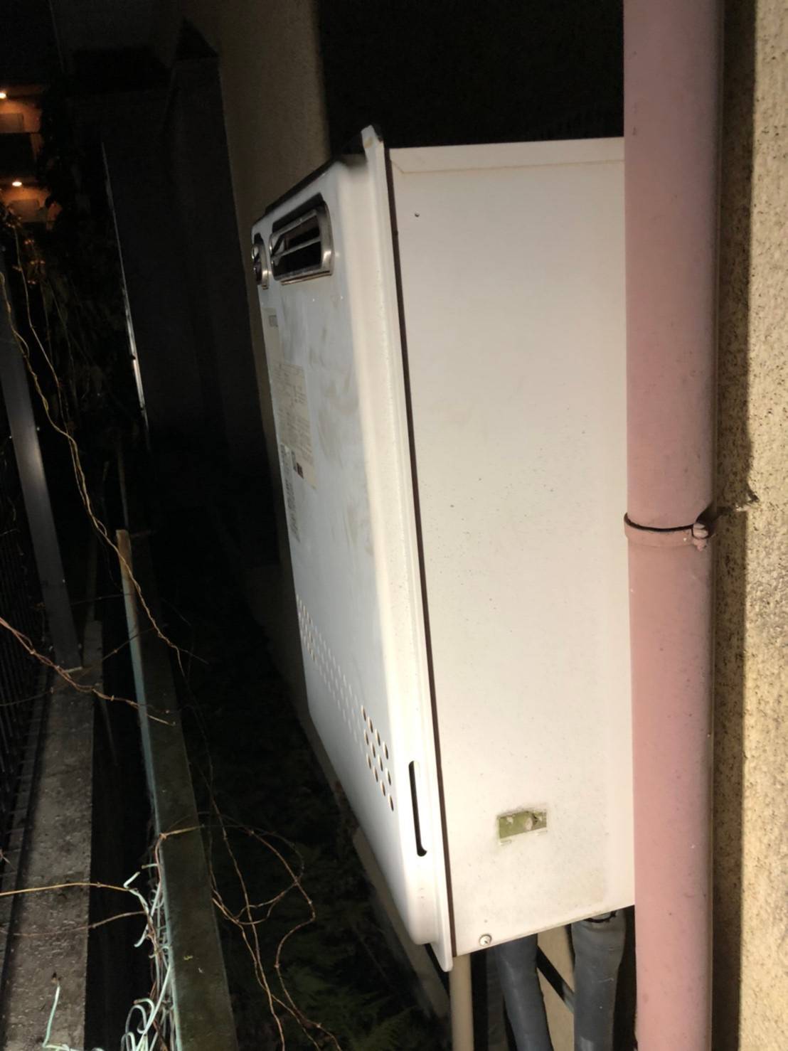 施工前 | 藤沢市周辺エリアのガス給湯器・電気温水器・エコキュート交換｜ 株式会社内藤商事