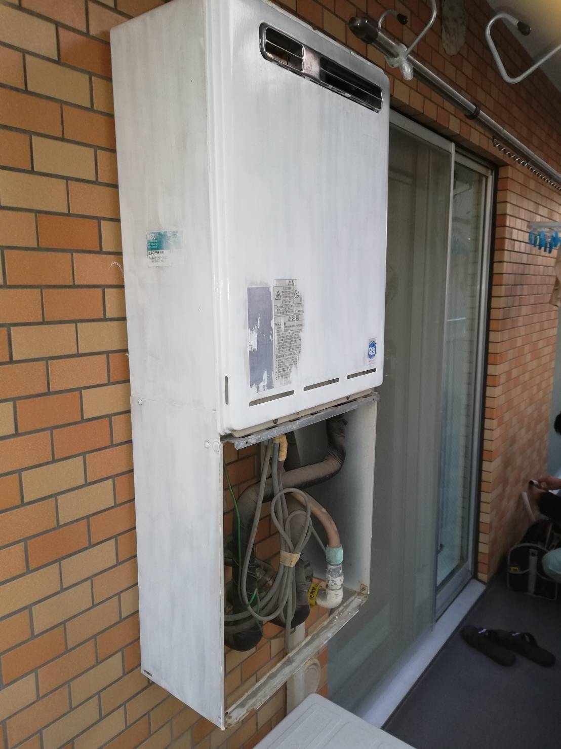 施工前 | 藤沢市周辺エリアのガス給湯器・電気温水器・エコキュート交換｜ 株式会社内藤商事