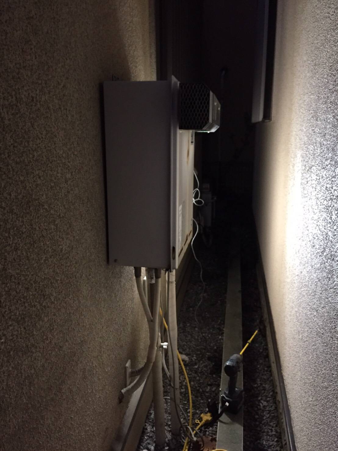 施工前 | 藤沢市周辺エリアのガス給湯器・電気温水器・エコキュート交換｜ 株式会社内藤商事