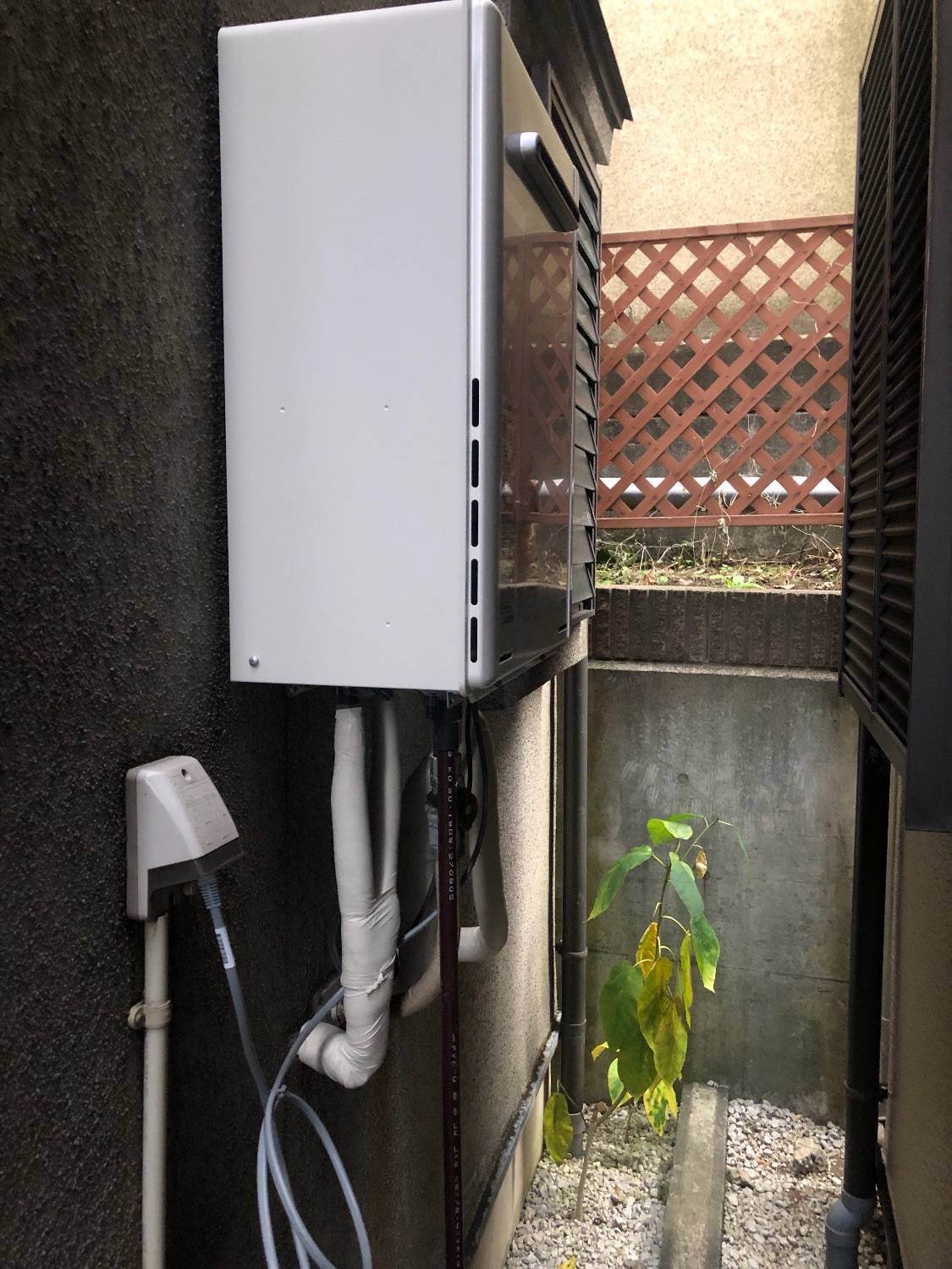 施工後 | 藤沢市周辺エリアのガス給湯器・電気温水器・エコキュート交換｜ 株式会社内藤商事