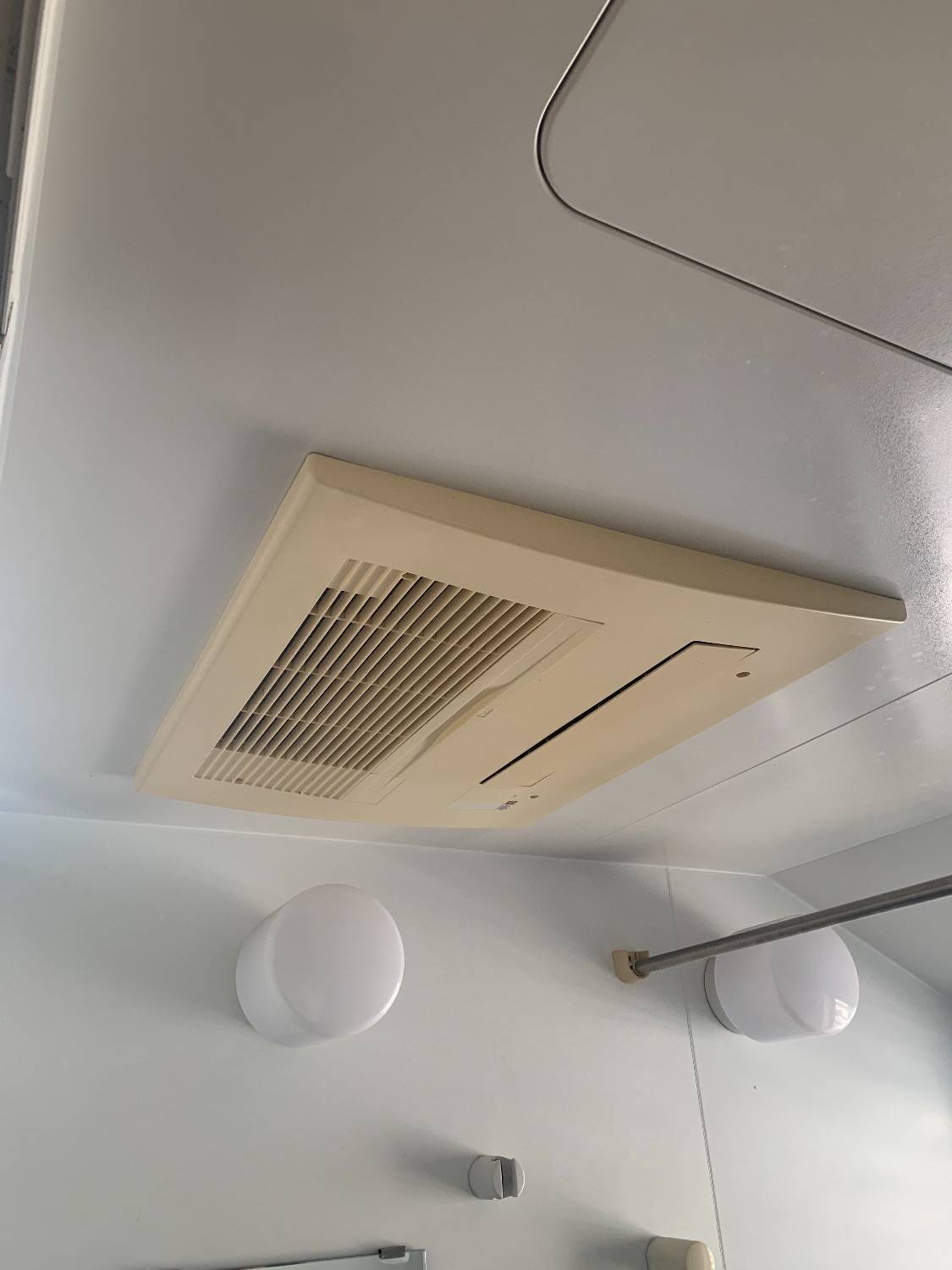 施工前 | 藤沢市周辺エリアのガス給湯器・電気温水器・エコキュート交換｜ 株式会社内藤商事