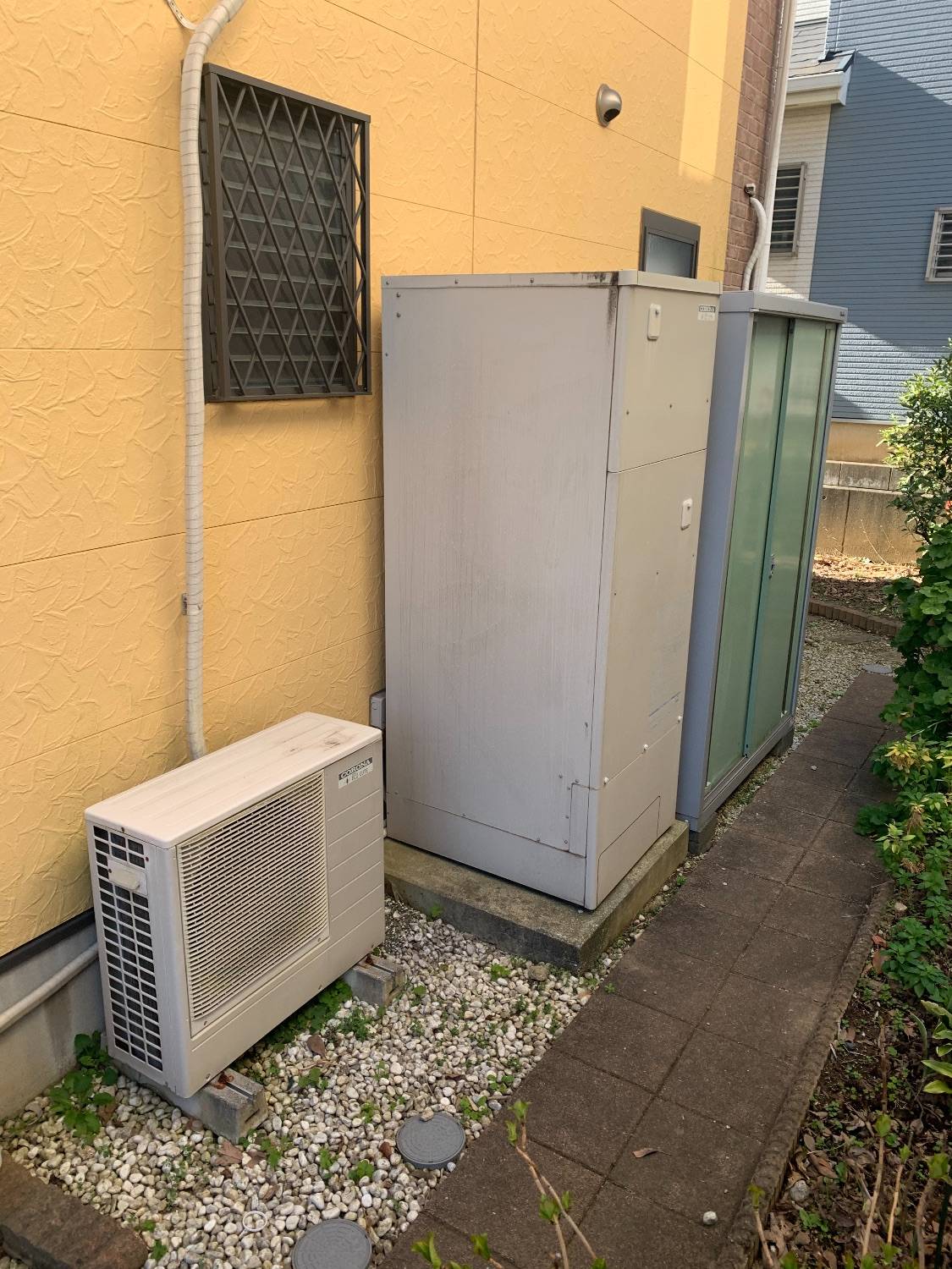 施工前 | 藤沢市周辺エリアのガス給湯器・電気温水器・エコキュート交換｜ 株式会社内藤商事