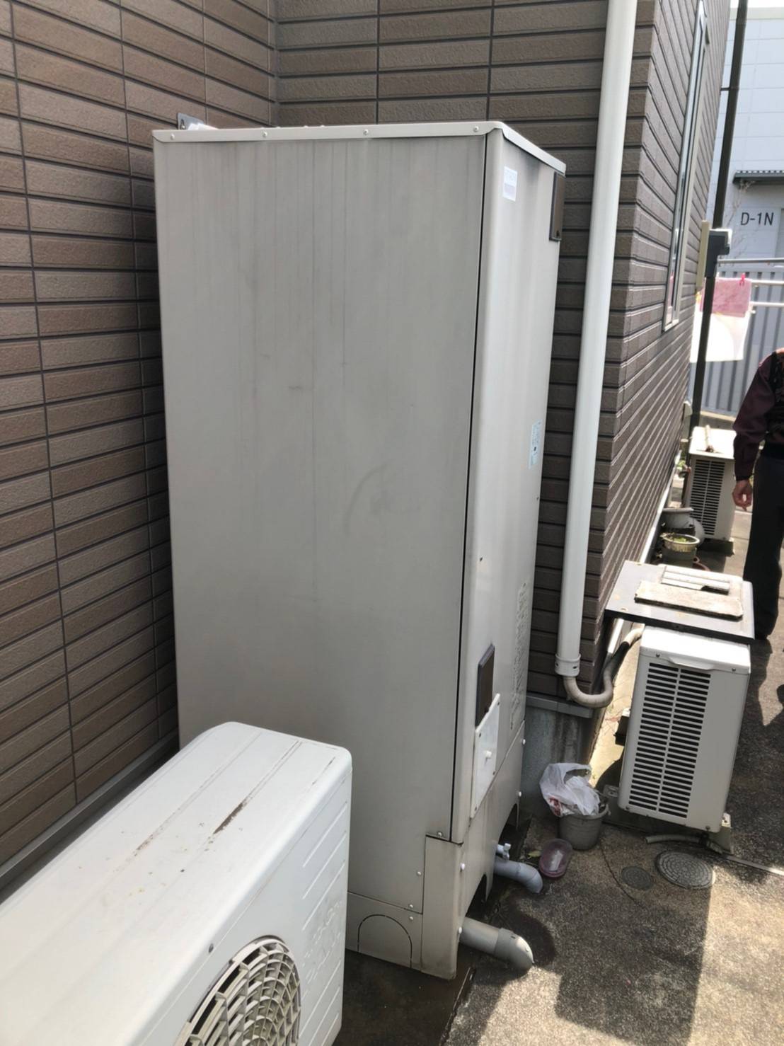 施工前 | 藤沢市周辺エリアのガス給湯器・電気温水器・エコキュート交換｜ 株式会社内藤商事