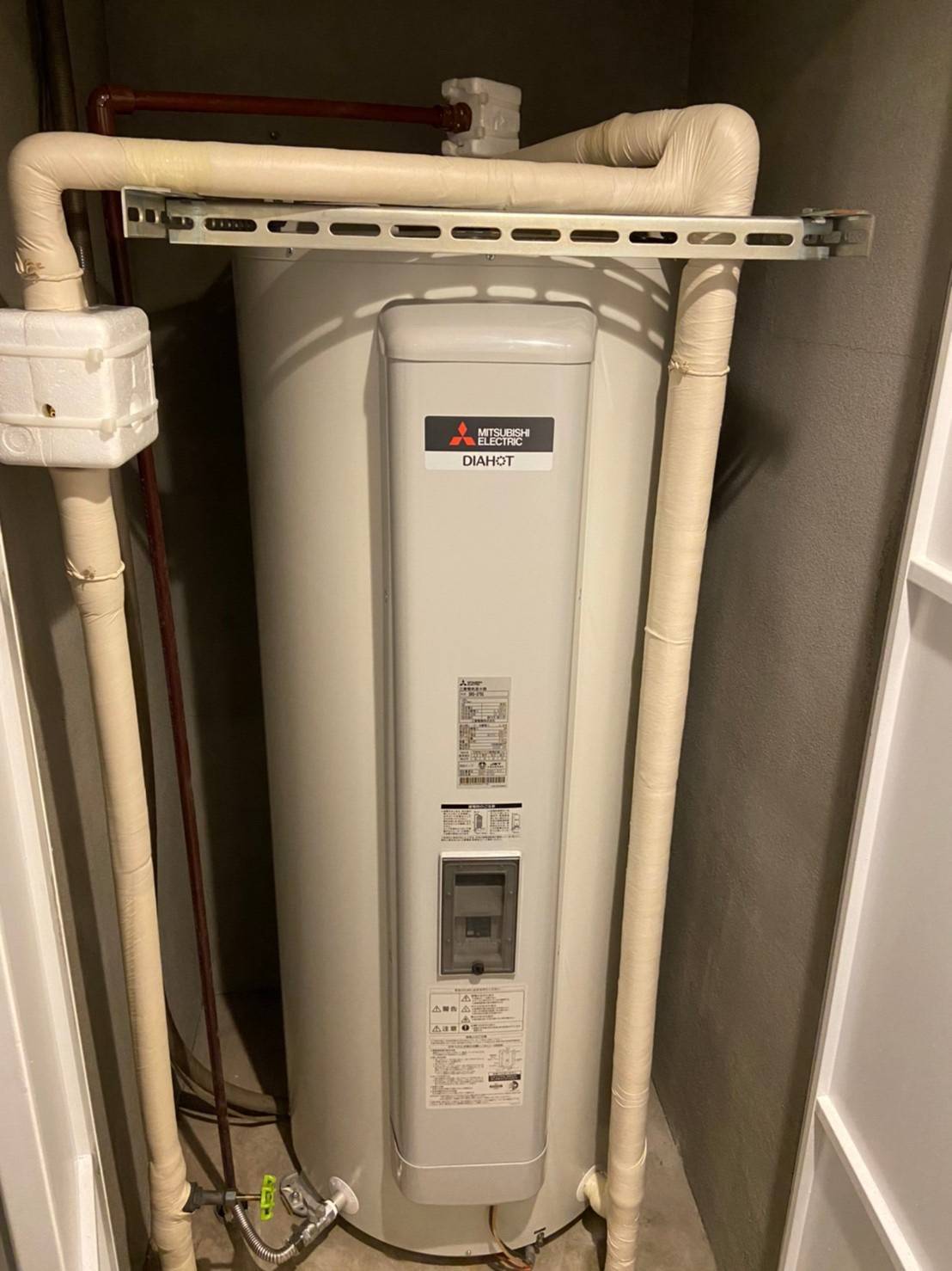 施工後 | 藤沢市周辺エリアのガス給湯器・電気温水器・エコキュート交換｜ 株式会社内藤商事