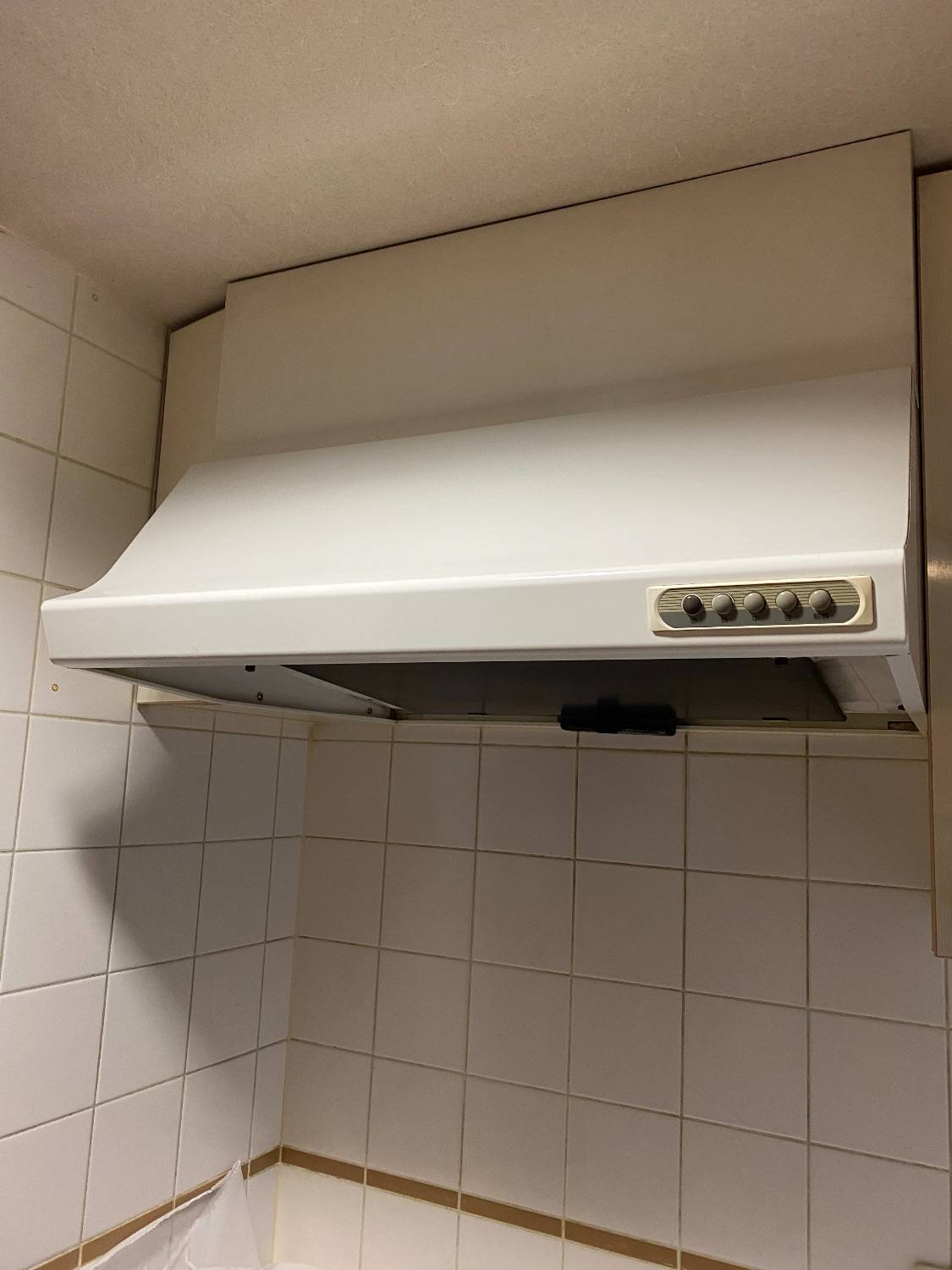 施工前 | 藤沢市周辺エリアのガス給湯器・電気温水器・エコキュート交換｜ 株式会社内藤商事