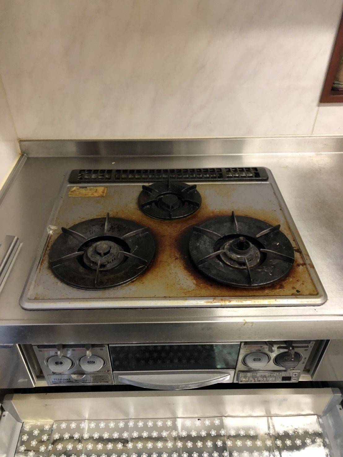 施工前 | 藤沢市周辺エリアのガス給湯器・電気温水器・エコキュート交換｜ 株式会社内藤商事