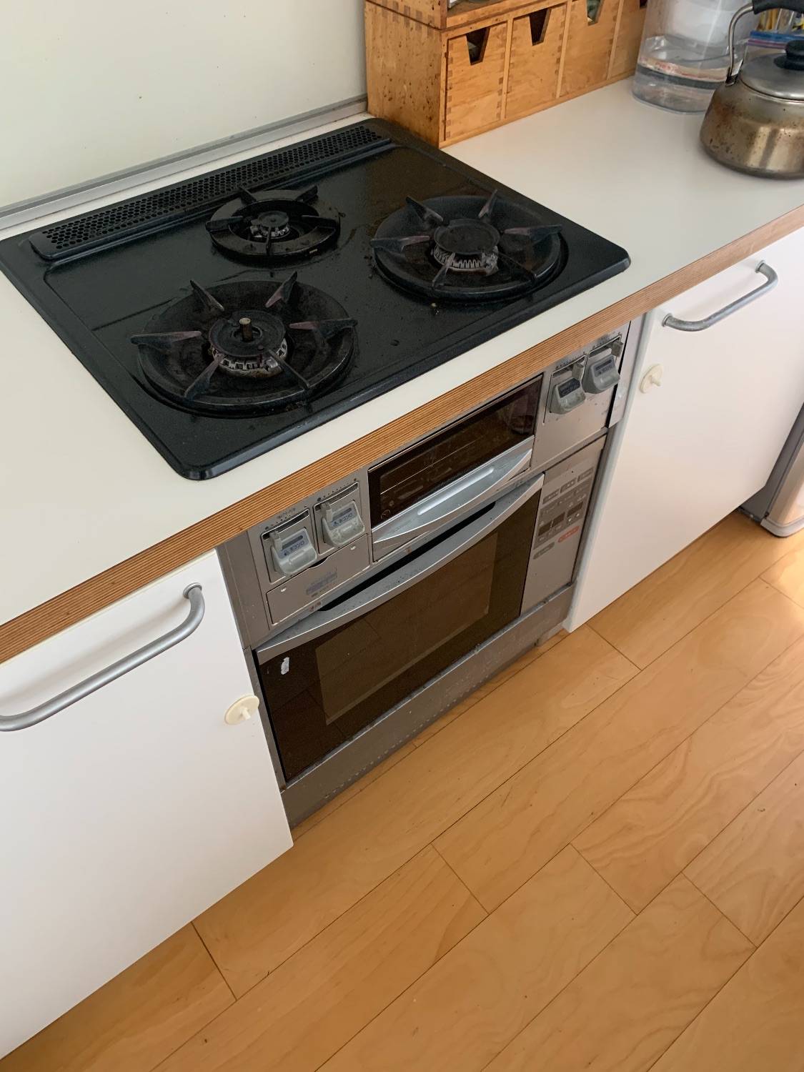 施工前 | 藤沢市周辺エリアのガス給湯器・電気温水器・エコキュート交換｜ 株式会社内藤商事