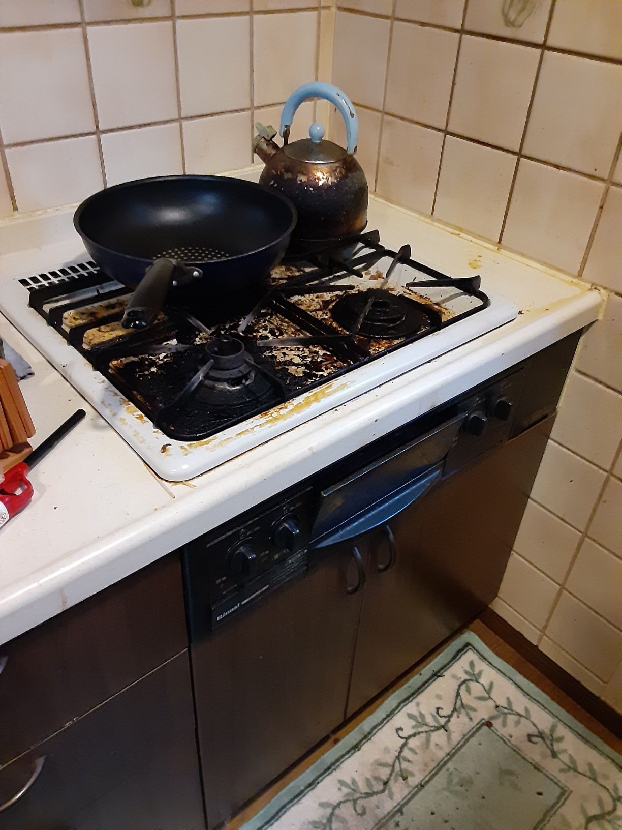 施工前 | 藤沢市周辺エリアのガス給湯器・電気温水器・エコキュート交換｜ 株式会社内藤商事