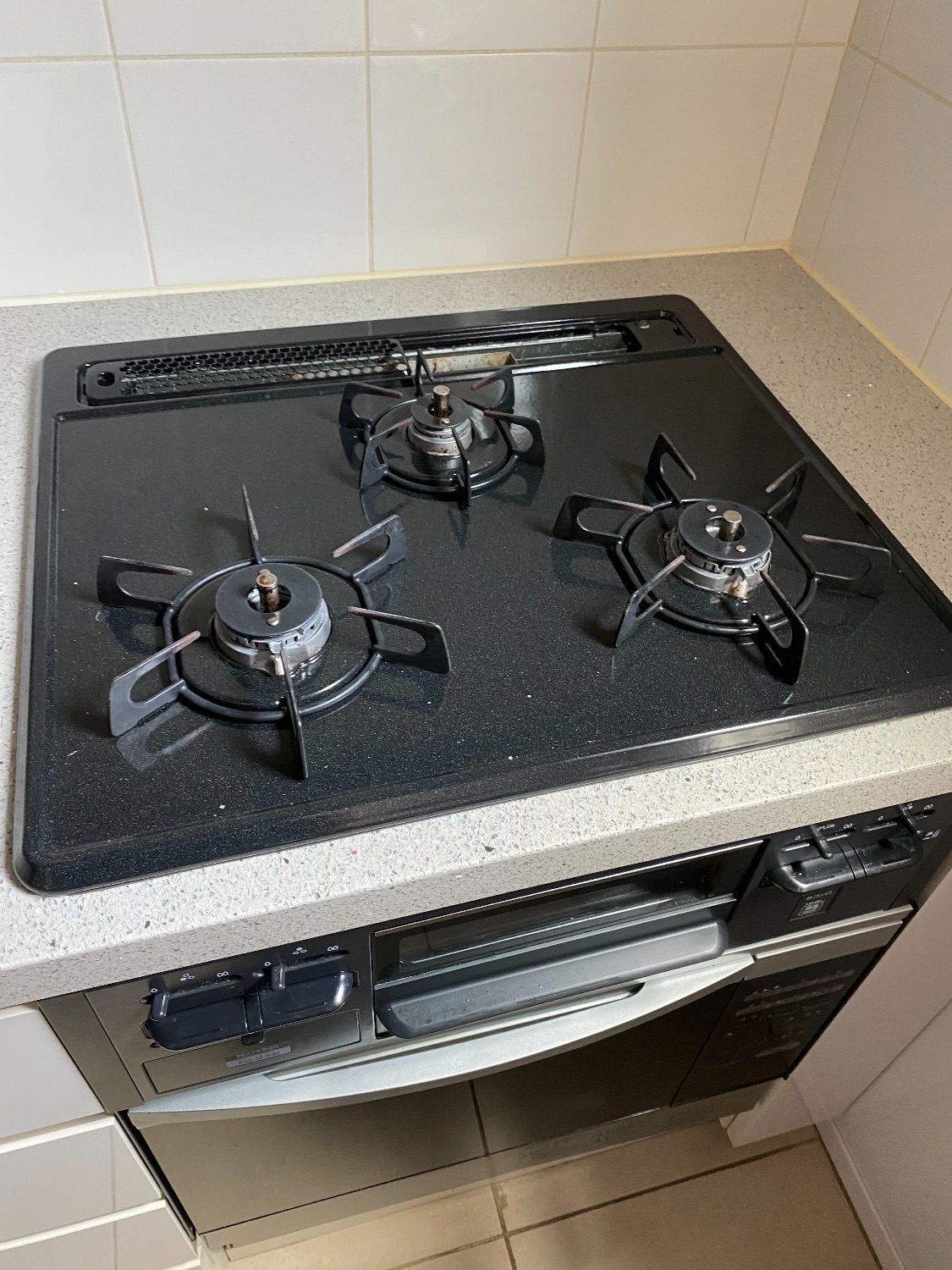 施工前 | 藤沢市周辺エリアのガス給湯器・電気温水器・エコキュート交換｜ 株式会社内藤商事