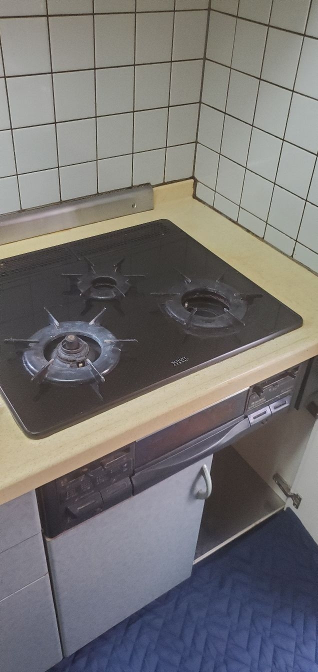 施工前 | 藤沢市周辺エリアのガス給湯器・電気温水器・エコキュート交換｜ 株式会社内藤商事