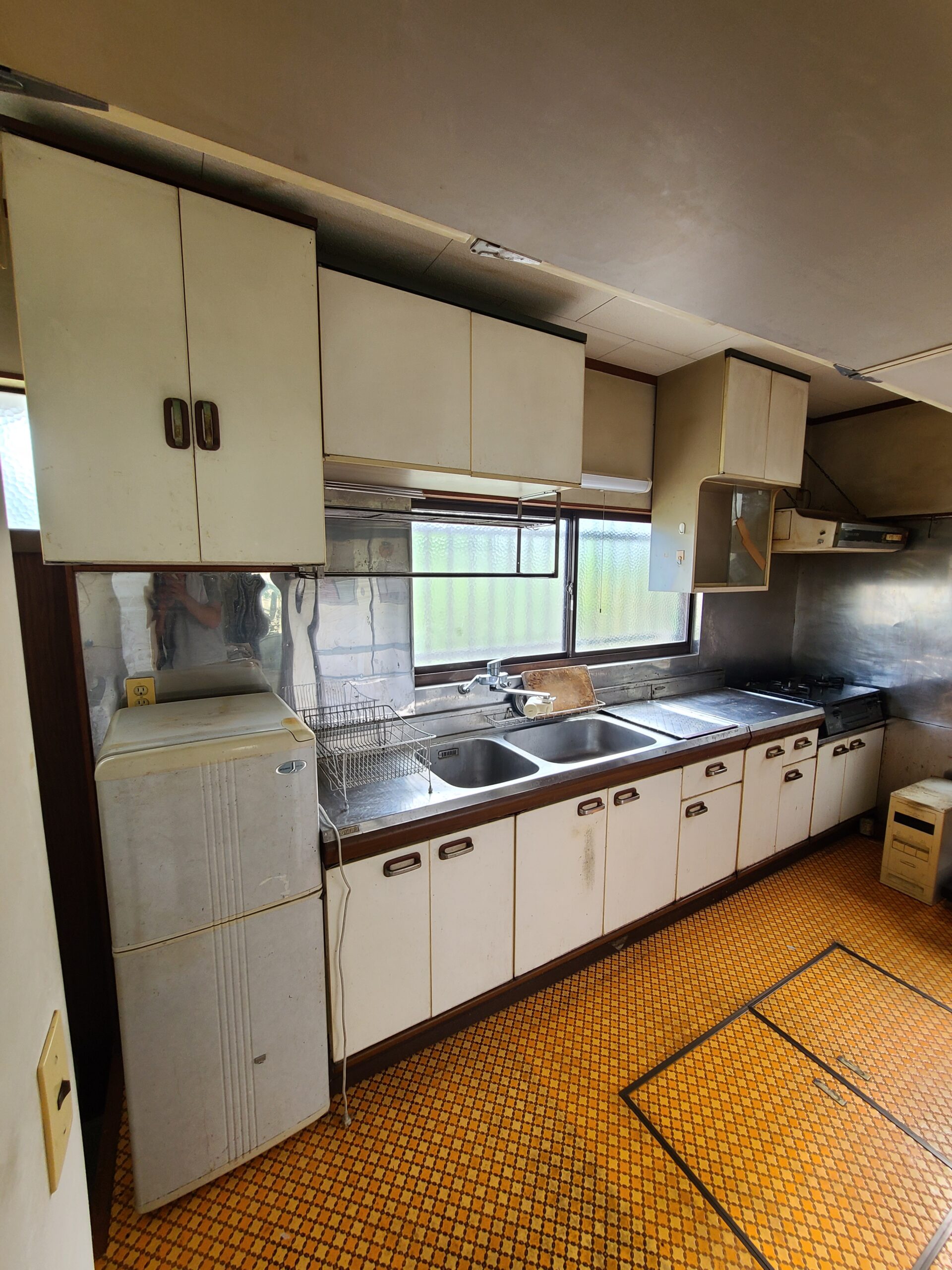 施工前 | 藤沢市周辺エリアのガス給湯器・電気温水器・エコキュート交換｜ 株式会社内藤商事