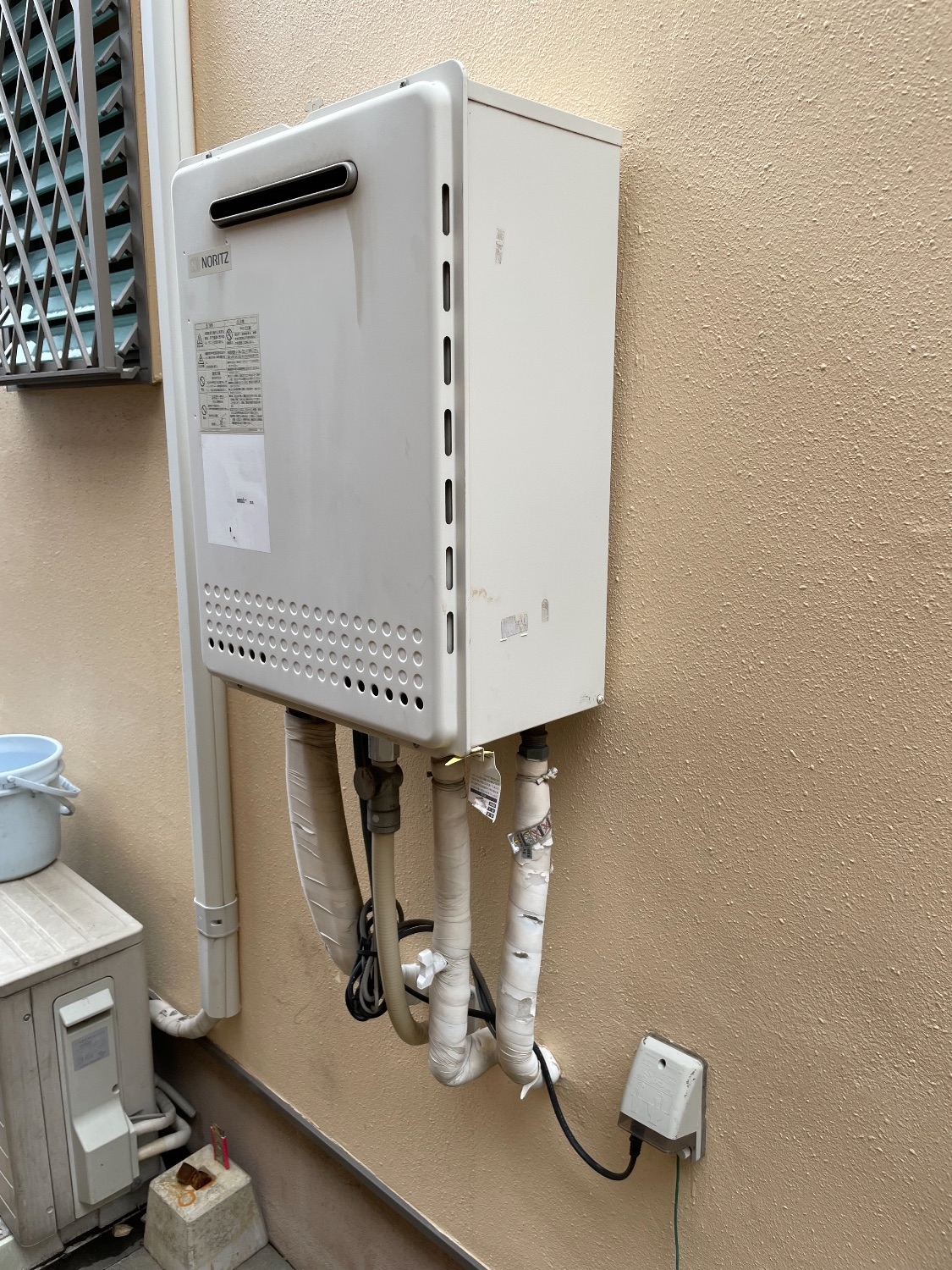 施工前 | 藤沢市周辺エリアのガス給湯器・電気温水器・エコキュート交換｜ 株式会社内藤商事