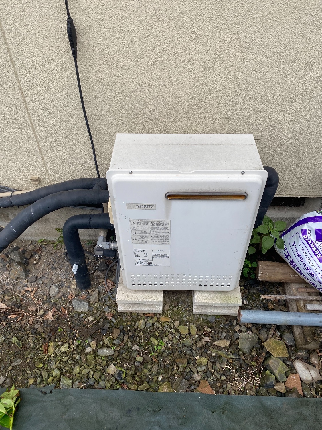 施工前 | 藤沢市周辺エリアのガス給湯器・電気温水器・エコキュート交換｜ 株式会社内藤商事