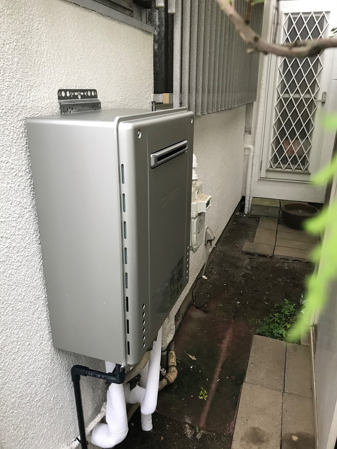 施工後 | 藤沢市周辺エリアのガス給湯器・電気温水器・エコキュート交換｜ 株式会社内藤商事