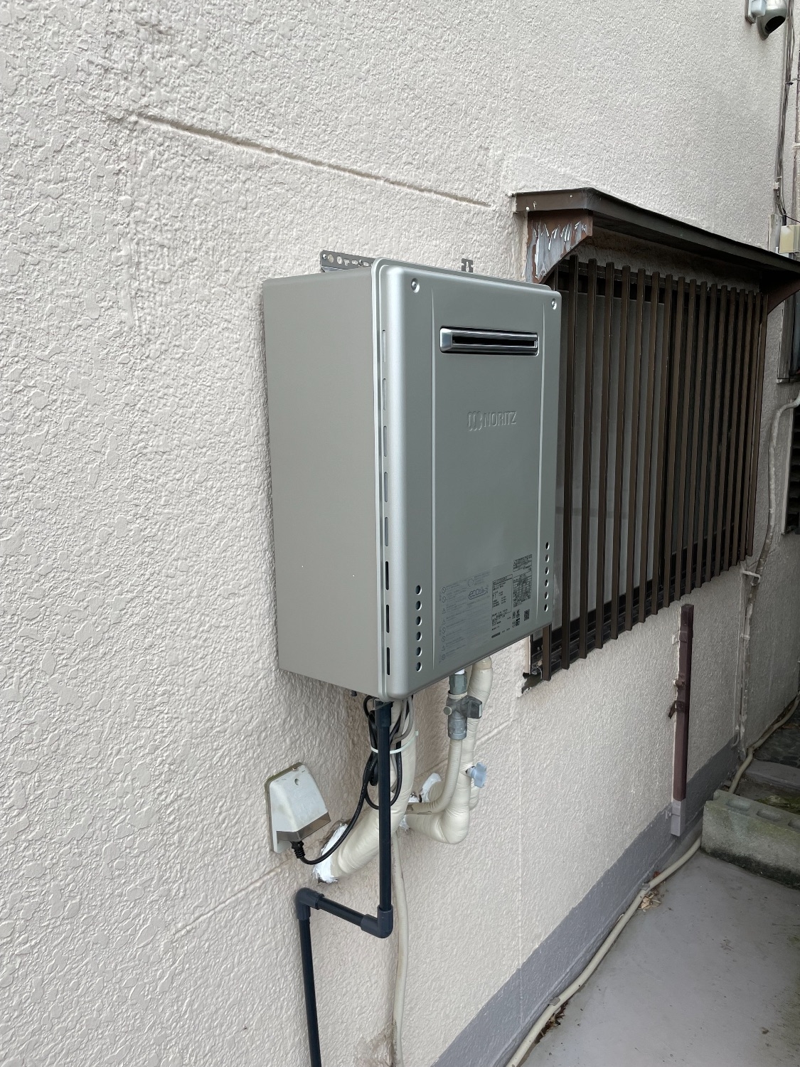 施工後 | 藤沢市周辺エリアのガス給湯器・電気温水器・エコキュート交換｜ 株式会社内藤商事