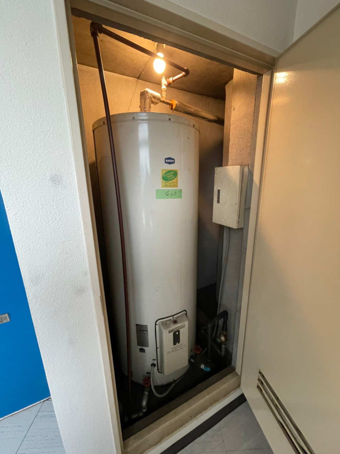 施工前 | 藤沢市周辺エリアのガス給湯器・電気温水器・エコキュート交換｜ 株式会社内藤商事