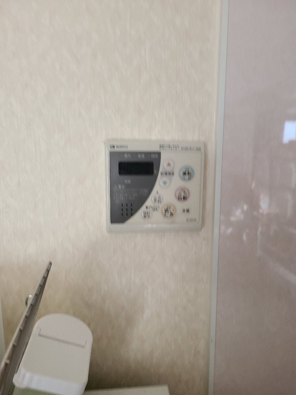 施工前 | 藤沢市周辺エリアのガス給湯器・電気温水器・エコキュート交換｜ 株式会社内藤商事