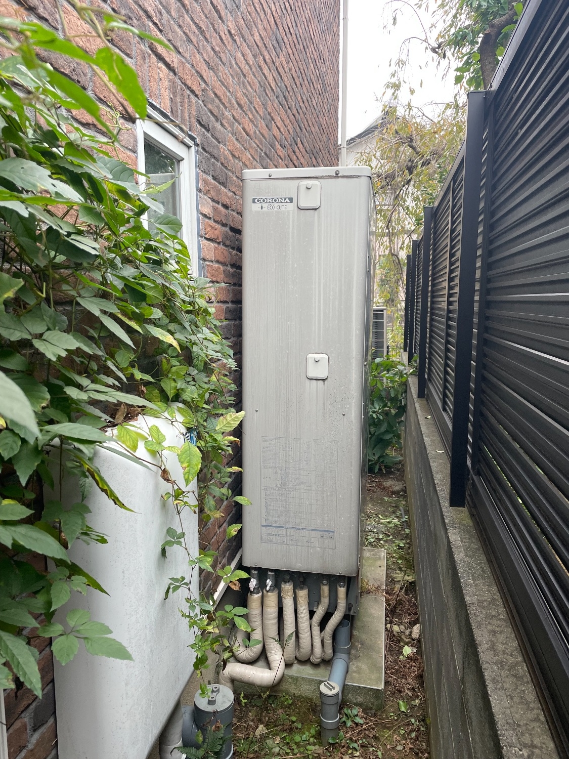 施工前 | 藤沢市周辺エリアのガス給湯器・電気温水器・エコキュート交換｜ 株式会社内藤商事