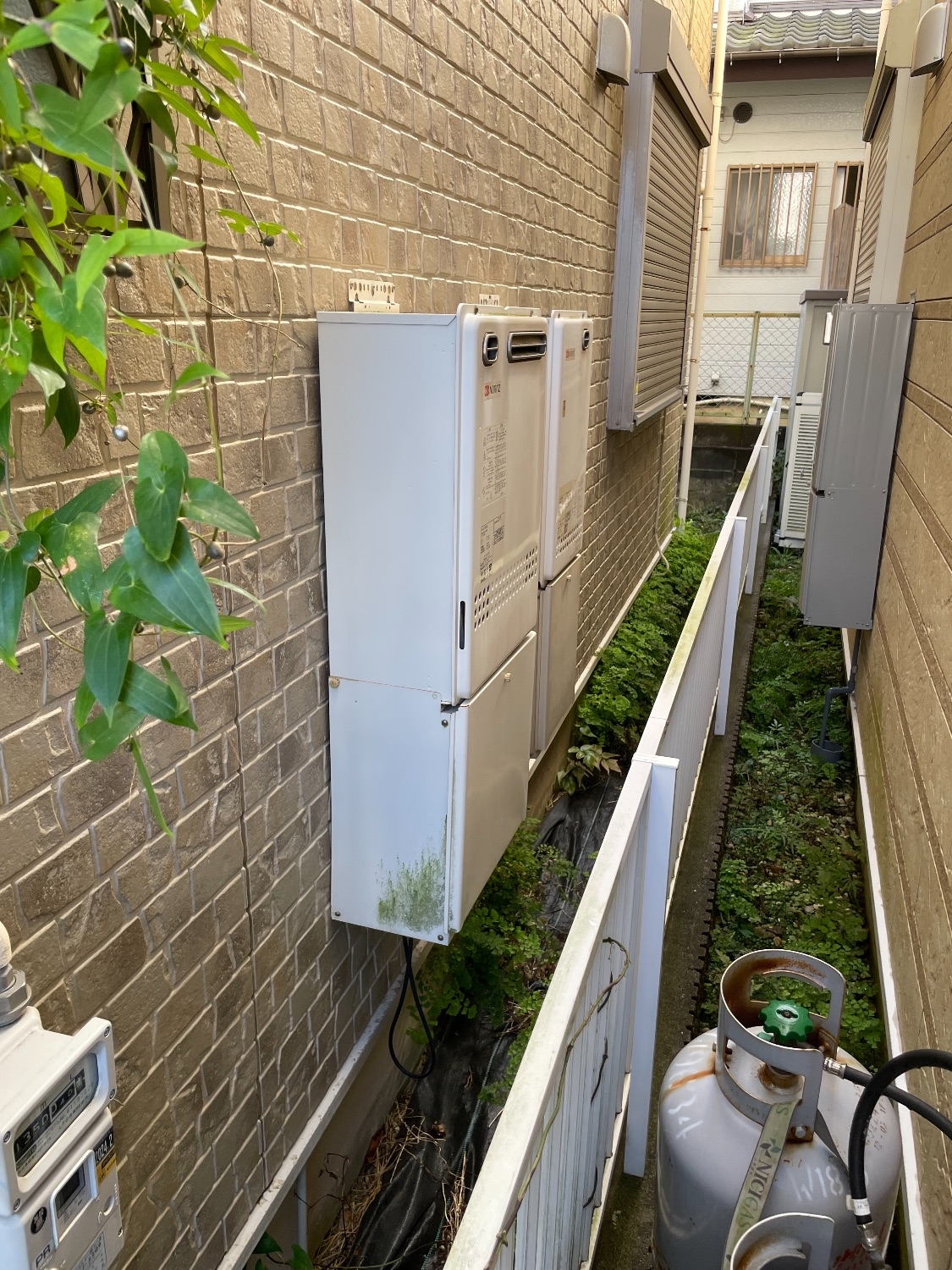 施工前 | 藤沢市周辺エリアのガス給湯器・電気温水器・エコキュート交換｜ 株式会社内藤商事