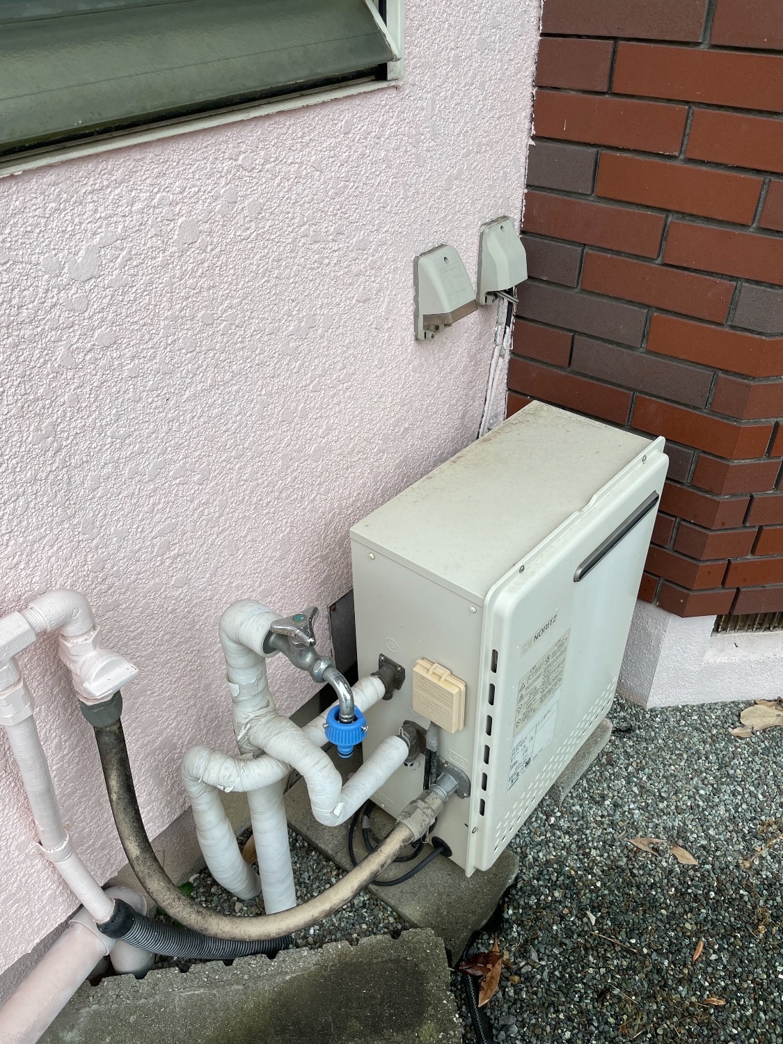 施工前 | 藤沢市周辺エリアのガス給湯器・電気温水器・エコキュート交換｜ 株式会社内藤商事