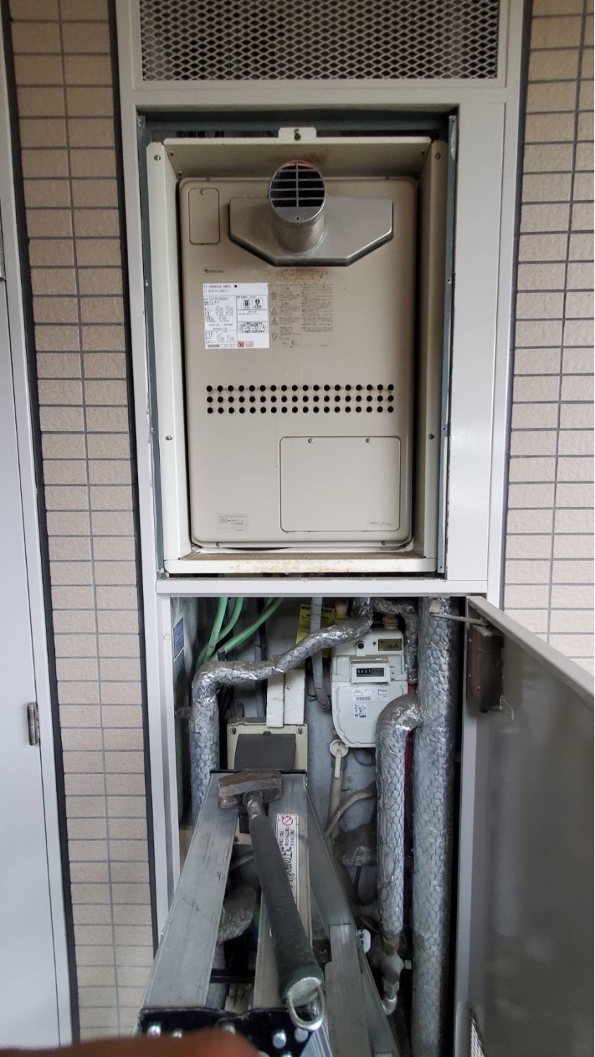 施工前 | 藤沢市周辺エリアのガス給湯器・電気温水器・エコキュート交換｜ 株式会社内藤商事