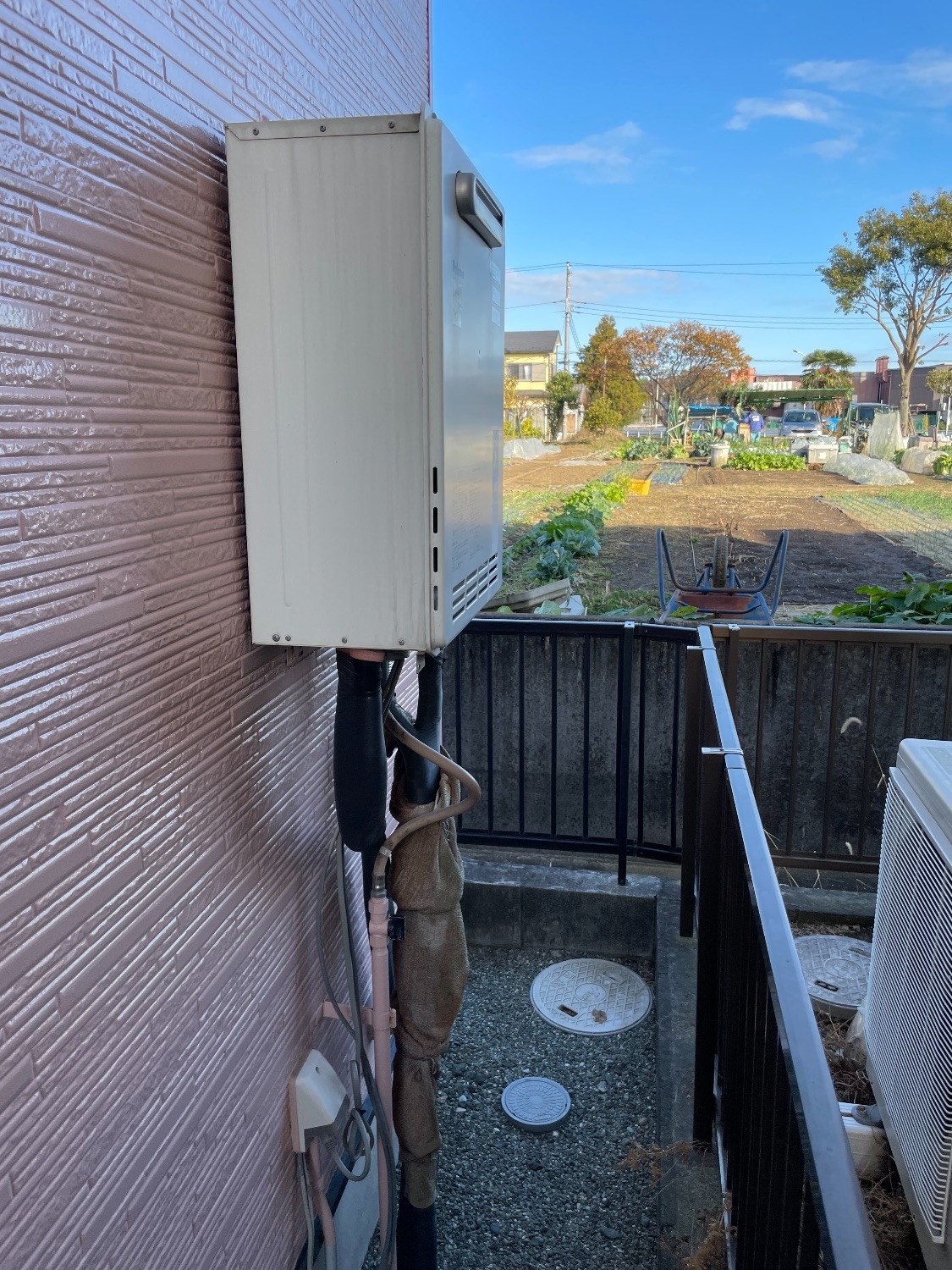 施工前 | 藤沢市周辺エリアのガス給湯器・電気温水器・エコキュート交換｜ 株式会社内藤商事