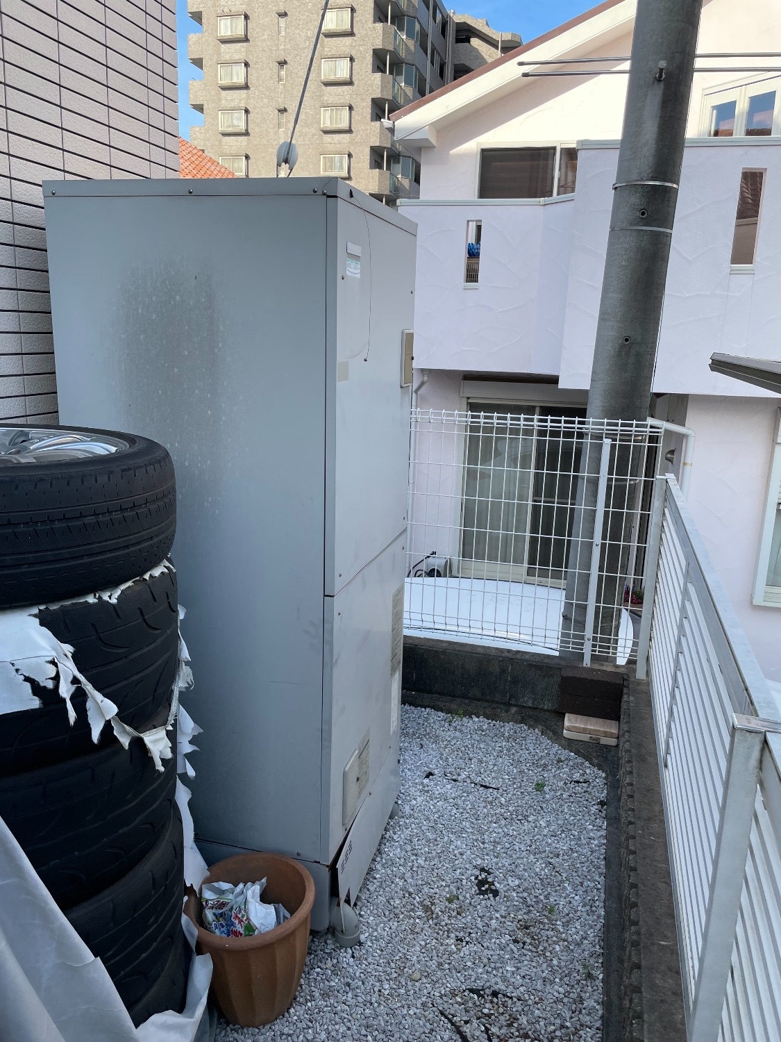 施工前 | 藤沢市周辺エリアのガス給湯器・電気温水器・エコキュート交換｜ 株式会社内藤商事