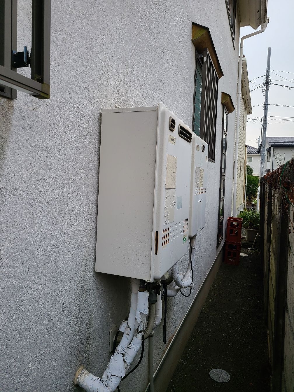 施工前 | 藤沢市周辺エリアのガス給湯器・電気温水器・エコキュート交換｜ 株式会社内藤商事