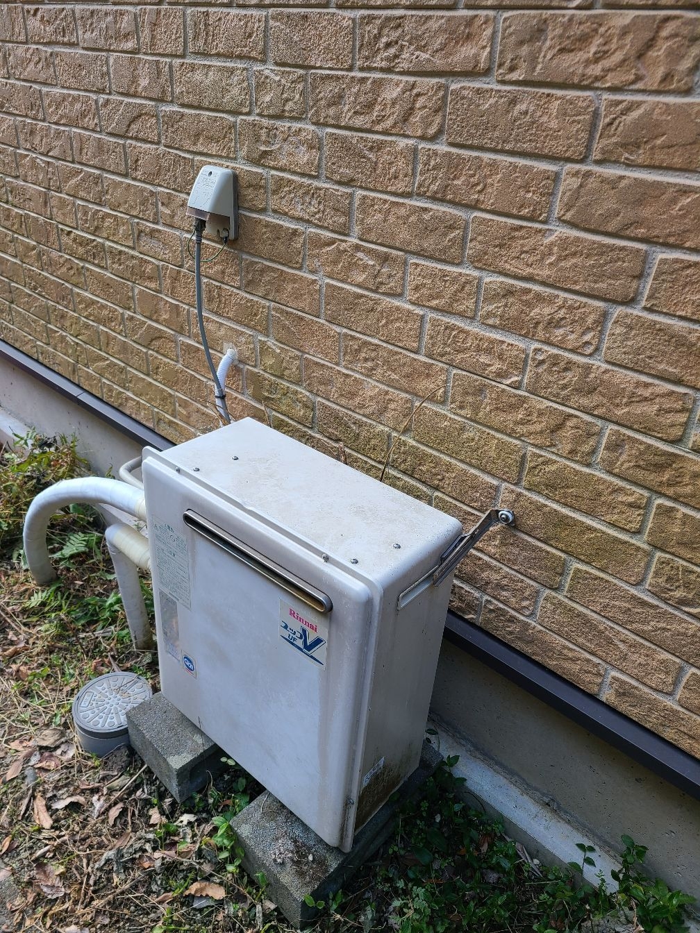 施工前 | 藤沢市周辺エリアのガス給湯器・電気温水器・エコキュート交換｜ 株式会社内藤商事