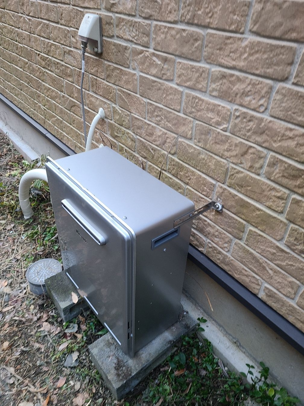 施工後 | 藤沢市周辺エリアのガス給湯器・電気温水器・エコキュート交換｜ 株式会社内藤商事