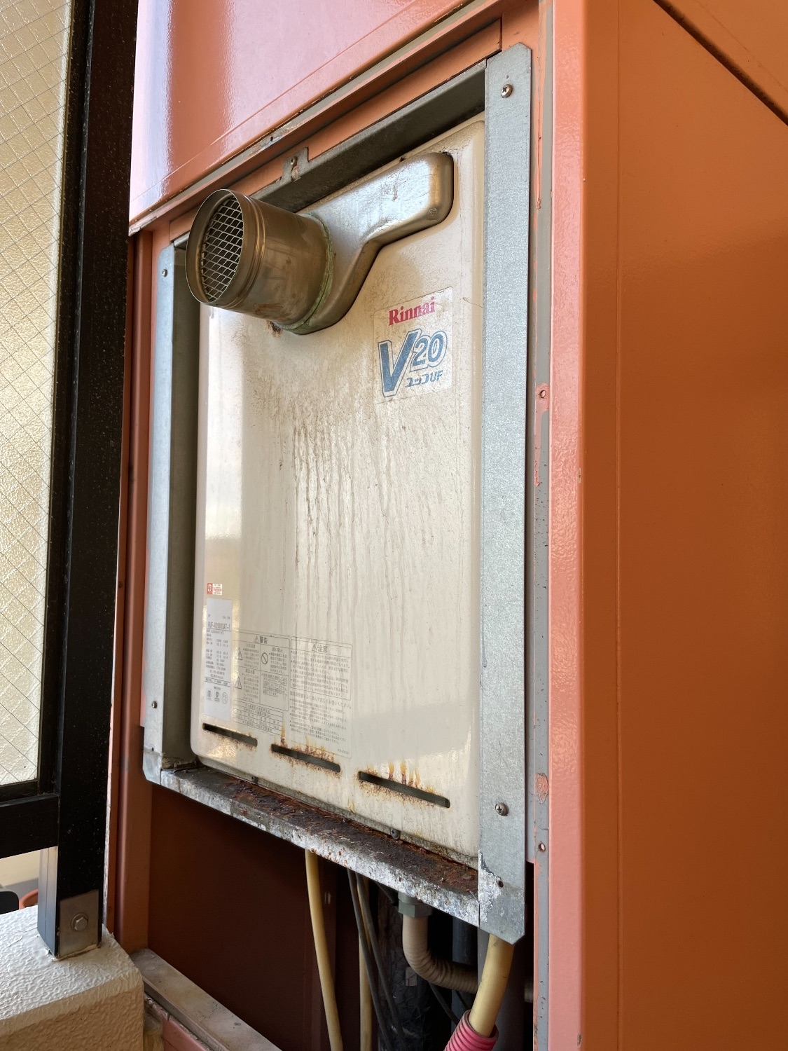 施工前 | 藤沢市周辺エリアのガス給湯器・電気温水器・エコキュート交換｜ 株式会社内藤商事