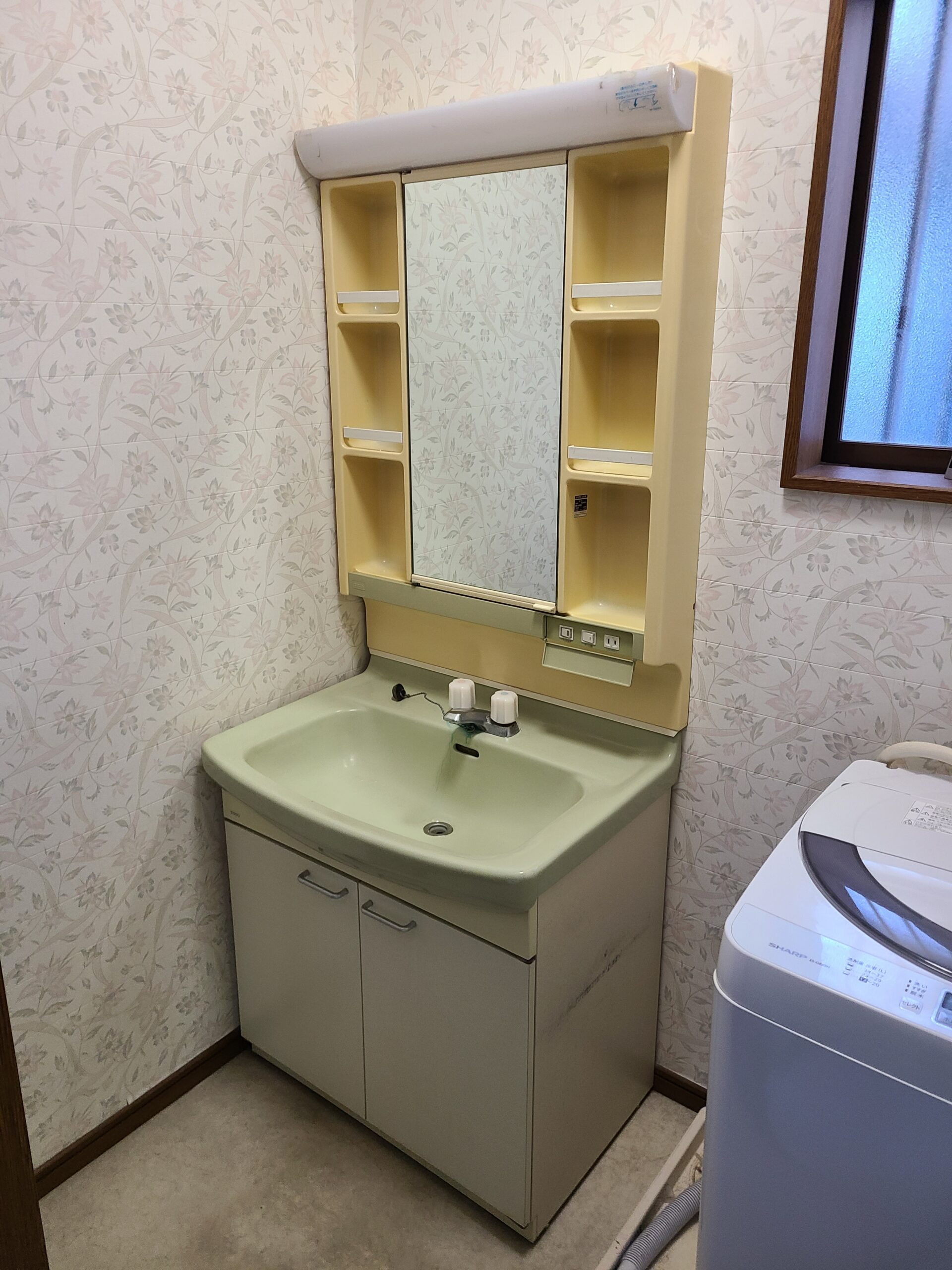 施工前 | 藤沢市周辺エリアのガス給湯器・電気温水器・エコキュート交換｜ 株式会社内藤商事