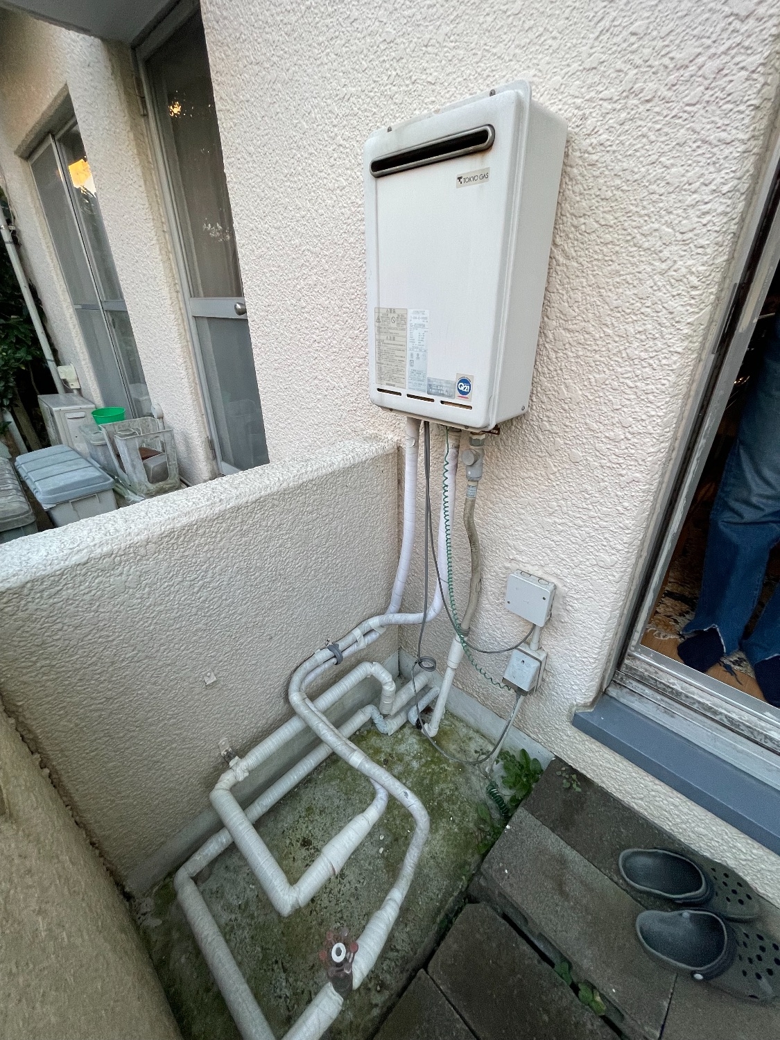 施工前 | 藤沢市周辺エリアのガス給湯器・電気温水器・エコキュート交換｜ 株式会社内藤商事