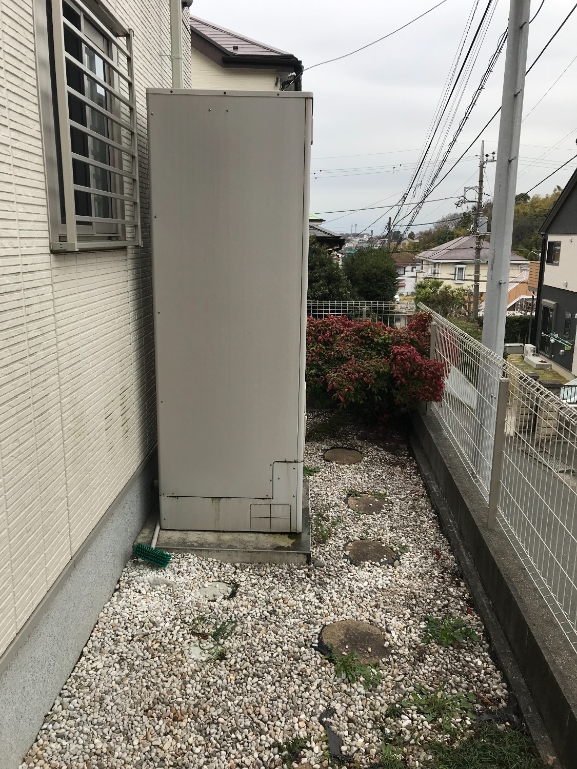 施工前 | 藤沢市周辺エリアのガス給湯器・電気温水器・エコキュート交換｜ 株式会社内藤商事