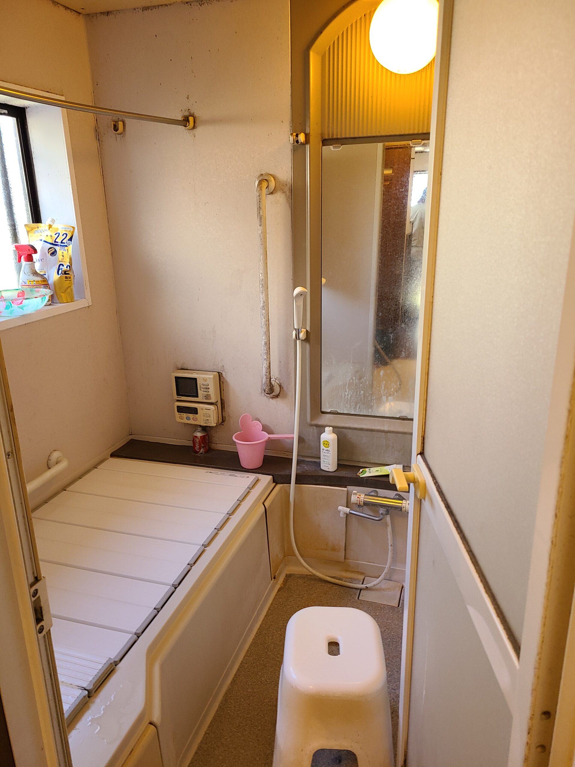 施工前 | 藤沢市周辺エリアのガス給湯器・電気温水器・エコキュート交換｜ 株式会社内藤商事