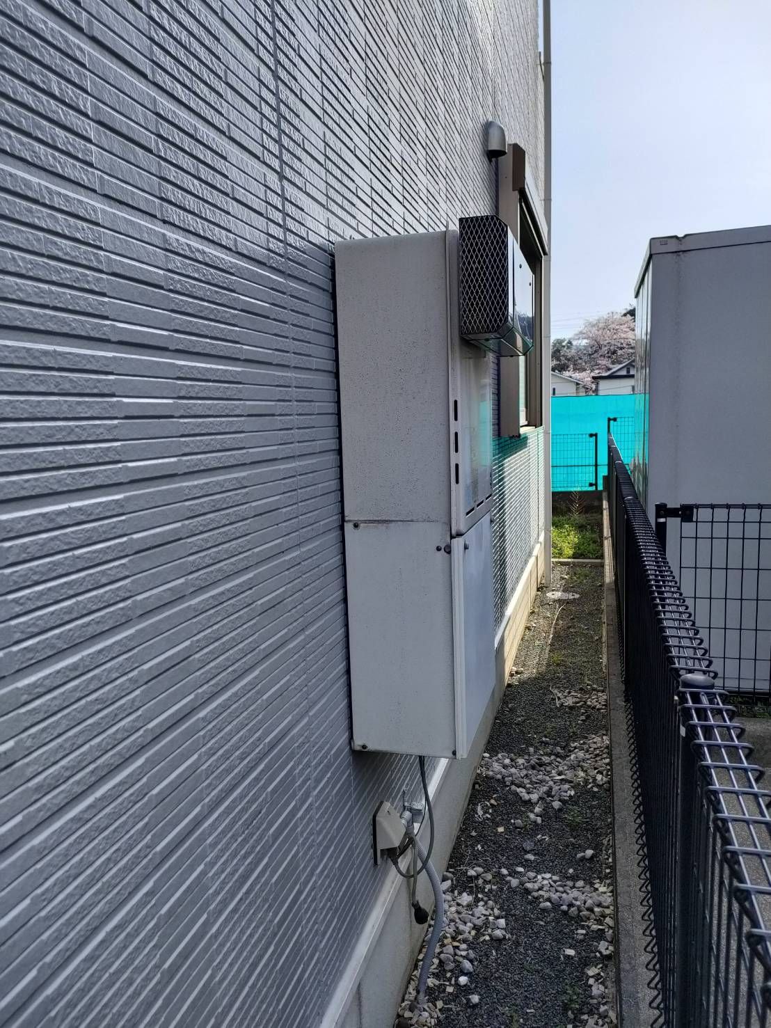 施工前 | 藤沢市周辺エリアのガス給湯器・電気温水器・エコキュート交換｜ 株式会社内藤商事