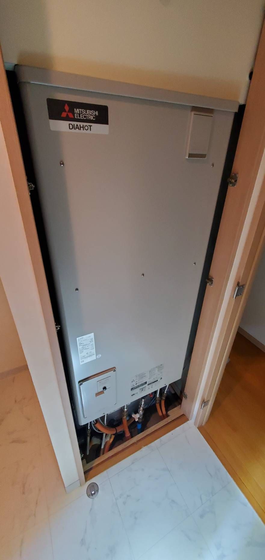 施工後 | 藤沢市周辺エリアのガス給湯器・電気温水器・エコキュート交換｜ 株式会社内藤商事