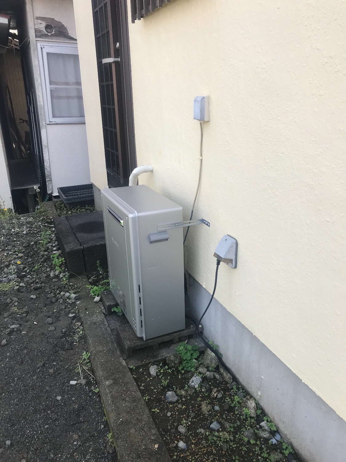 施工後 | 藤沢市周辺エリアのガス給湯器・電気温水器・エコキュート交換｜ 株式会社内藤商事