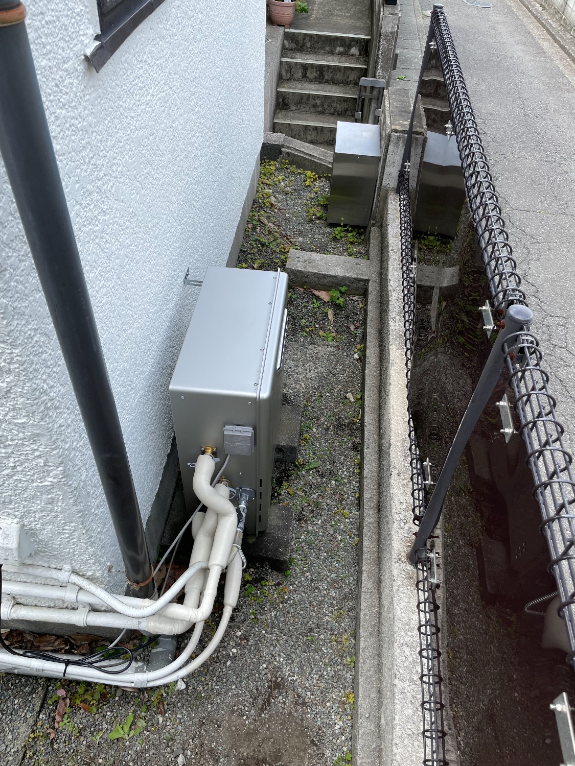 施工後 | 藤沢市周辺エリアのガス給湯器・電気温水器・エコキュート交換｜ 株式会社内藤商事